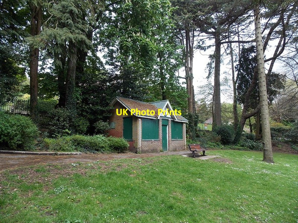 Photo 6"x4" Bench and park building in St James Gardens, Swansea Swansea\/Abertawe c2014