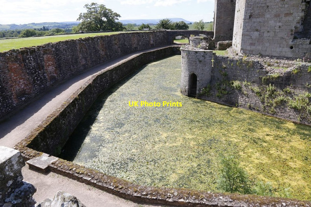 Photo 6"x4" The Moat Raglan c2014