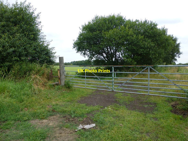 Photo 6"x4" Stile at crossroads of tracks near Hephzibah Farm Irlam c2014