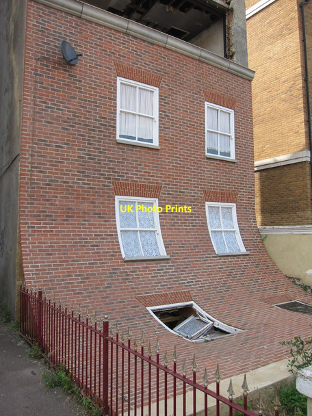 Photo 6"x4" Margate sliding house Margate c2014