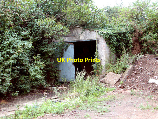 Photo 6"x4" Shed beside Watton Road South Pickenham c2014