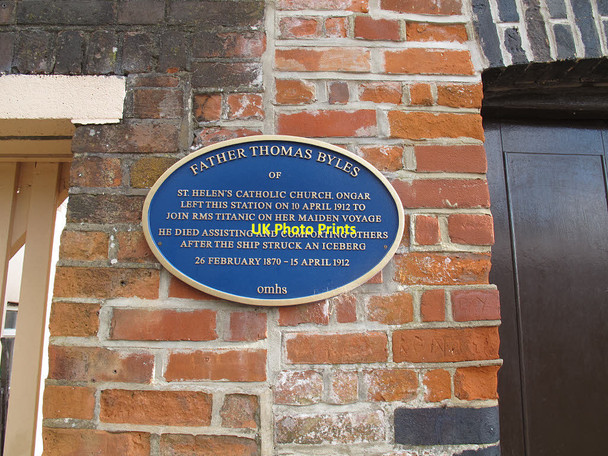 Photo 6"x4" Thomas Byles plaque, Ongar station Chipping Ongar c2014