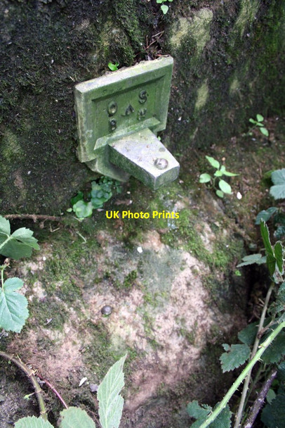 Photo 6"x4" Benchmarks on Moulsford Viaduct South Stoke\/SU5983 c2014