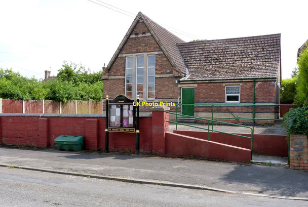 Photo 6"x4" Weston village hall Weston\/SK7767 c2014