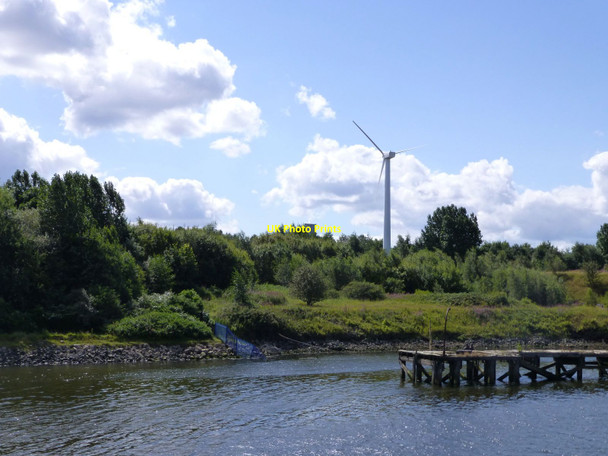 Photo 6"x4" Derelict wharf Hebburn c2014