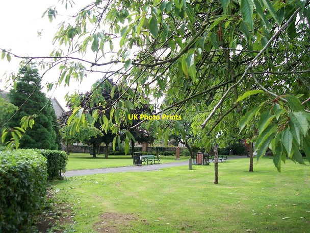 Photo 6"x4" The Shankill Graveyard Belfast c2014