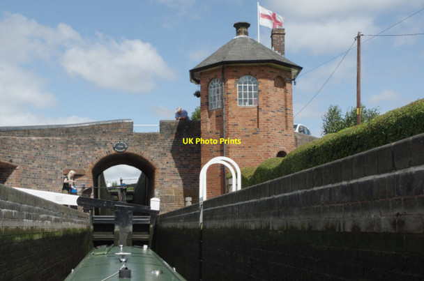 Photo 6"x4" Bratch Locks Ounsdale c2014 P1