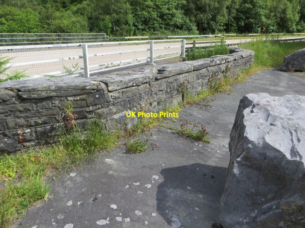 Photo 6"x4" Check this Wall Nantserth c2014