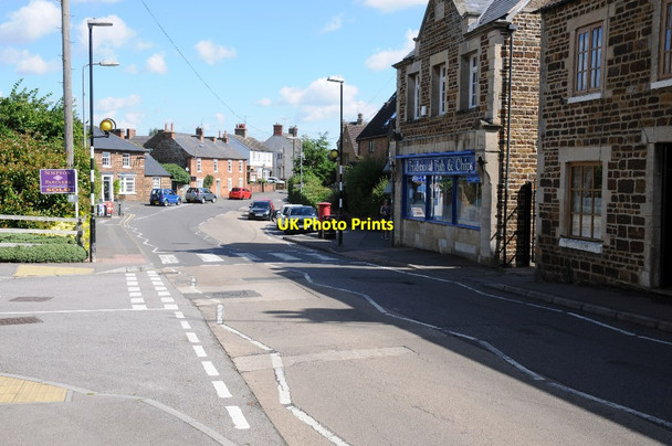 Photo 6"x4" The old road passing through Broughton Broughton\/SP8375 c2014