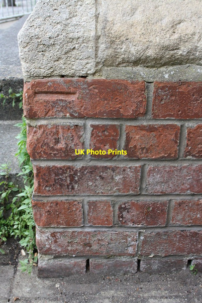 Photo 6"x4" Benchmark on church hall, Berkeley Avenue Reading c2014