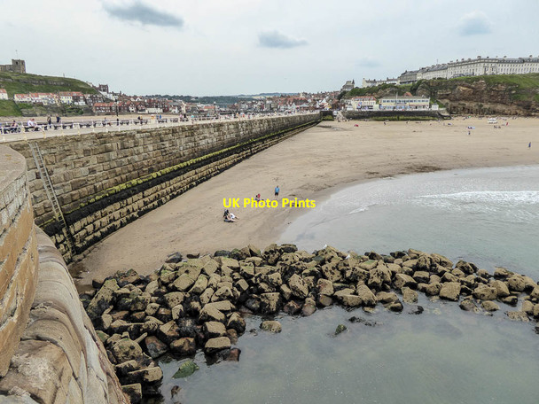 Photo 6"x4" Whitby Sands from West Pier, Whitby Whitby\/NZ8910 c2014