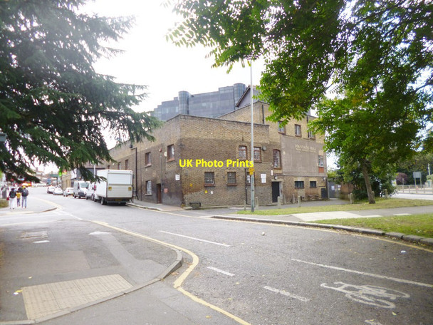 Photo 6"x4" Uxbridge, Fountain's Mill Uxbridge c2014