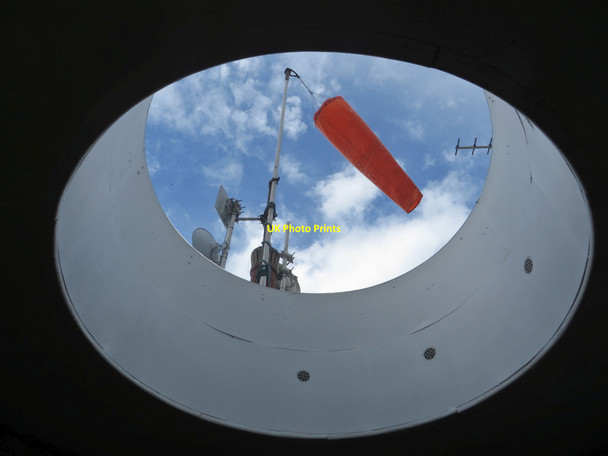 Photo 6"x4" Windy day at Yorkshire Gliding Club High Kilburn c2014