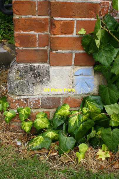 Photo 6"x4" Benchmark on wall beside Park House Lodge Reading c2014