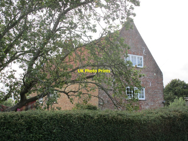 Photo 6"x4" Seventeenth century house, Little Grimsby Little Grimsby c2014
