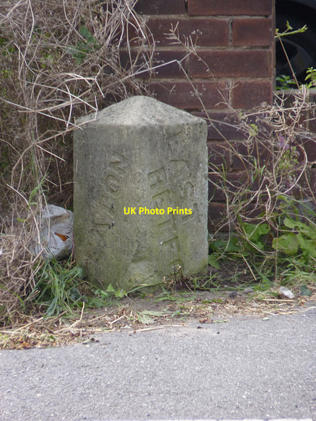 Photo 6"x4" Boundary Stone, London Road, Retford Retford c2014