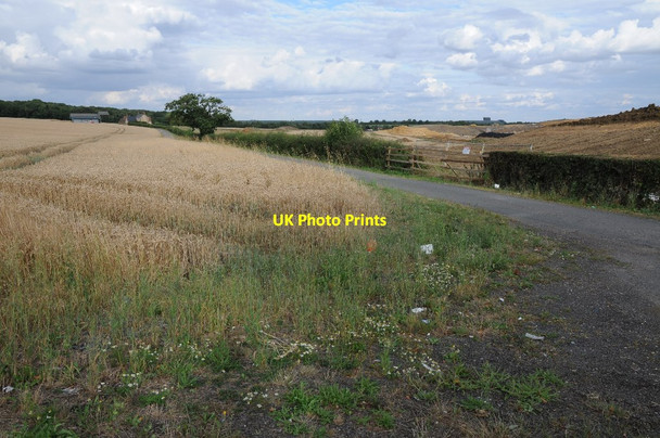 Photo 6"x4" Road to Storefield Lodge Great Oakley\/SP8785 c2014