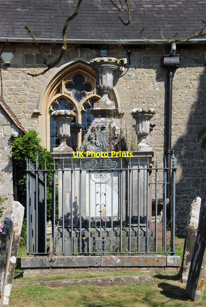 Photo 6"x4" St John the Baptist, Wateringbury - Grave Nettlestead\/TQ6852 c2014