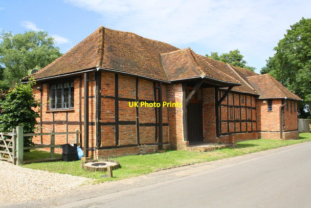 Photo 6"x4" Building on Cutbush Lane Shinfield c2014