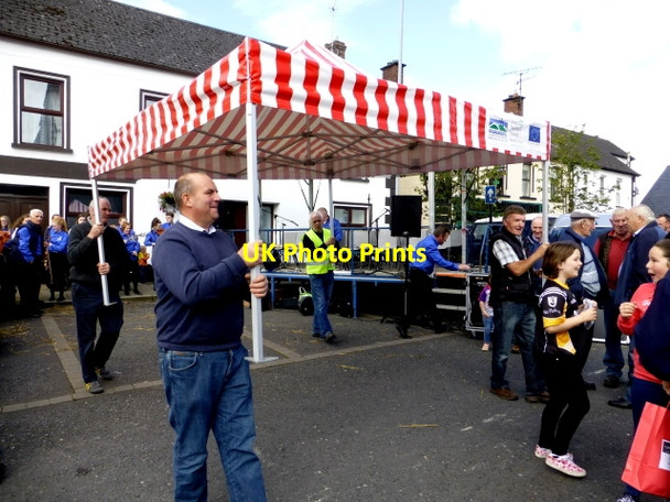 Photo 6"x4" Removing a small tent, Pomeroy Fair Pomeroy\/H6972 c2014