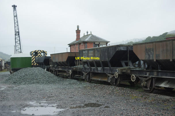 Photo 6"x4" Carrog Station Sidings Llidiart-y-Parc c2014