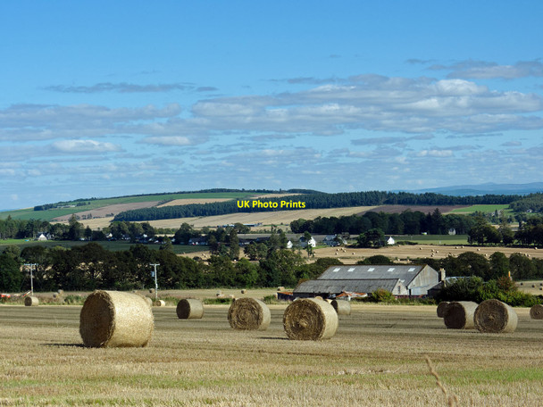 Photo 6"x4" Farmland around Wester Strath of Auchterflow Killen\/NH6758 c2014