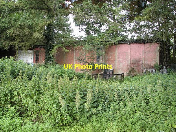 Photo 6"x4" Former RAF accommodation hut New Rackheath c2014 P1