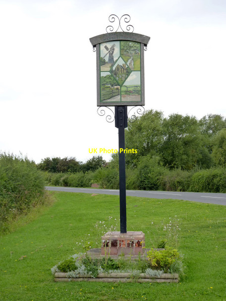 Photo 6"x4" North Leverton with Habblesthorpe village sign North Leverton with Habblesthorpe c2014