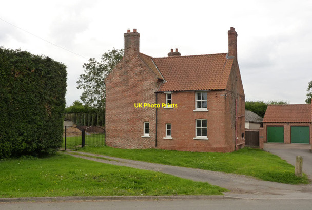 Photo 6"x4" Corner Farmhouse, Habblesthorpe North Leverton with Habblesthorpe c2014