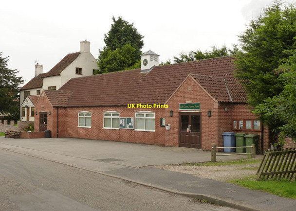 Photo 6"x4" South Leverton Memorial Institute South Leverton c2014
