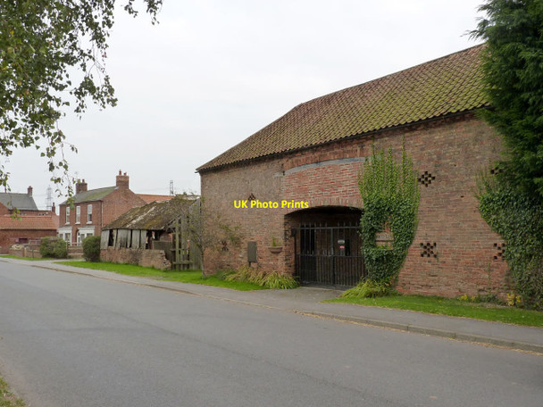 Photo 6"x4" Barn Lea, Main Street Laneham c2014