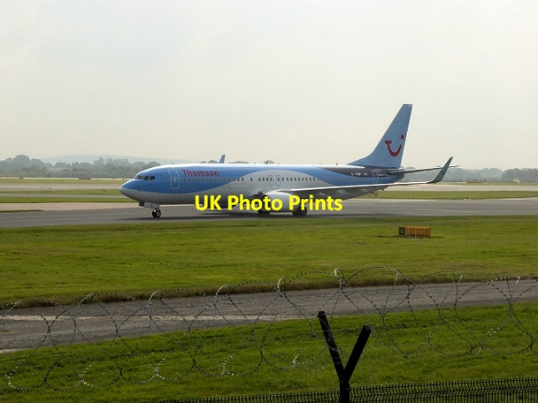 Photo 6"x4" Boeing 737 at Manchester Airport Thorns Green c2014