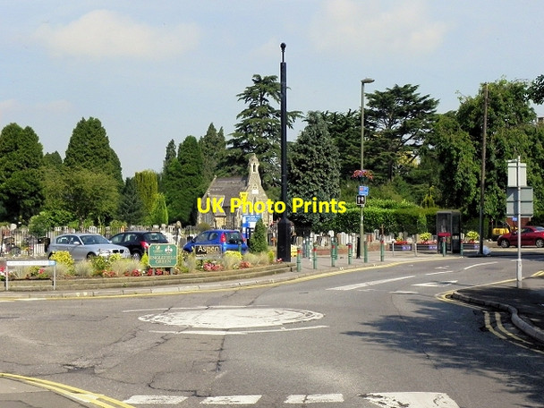 Photo 6"x4" Englefield Green Egham c2014