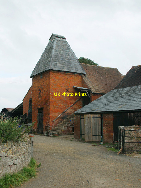 Photo 6"x4" Oast House at Lower Town Farm, Berrington Berrington\/SO5767 c2014