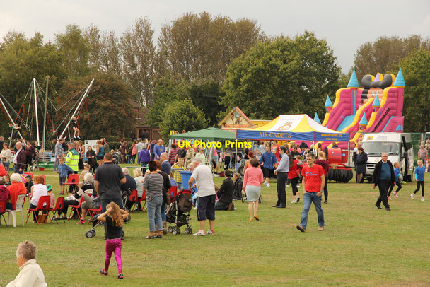 Photo 6"x4" Harby Village Show Harby\/SK8770 c2014