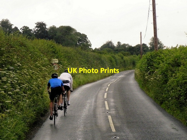 Photo 6"x4" Cyclists near Northington Totford c2014