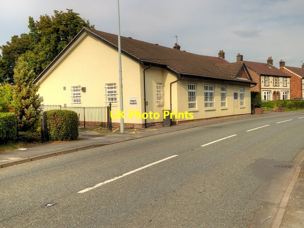 Photo 6"x4" St Margaret Ward Roman Catholic Church, Macclesfield Road Holmes Chapel c2014
