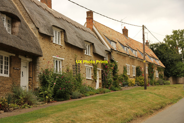 Photo 6"x4" Church Street cottages Wadenhoe c2014