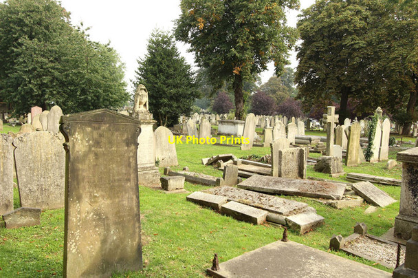 Photo 6"x4" St Mary, High Street, Great Ilford - Churchyard Ilford\/TQ4486 c2014 P1