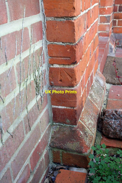 Photo 6"x4" Benchmark on #528 Wokingham Road Earley c2014