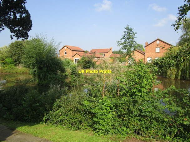 Photo 6"x4" Pond and housing at Churcham Churcham c2014