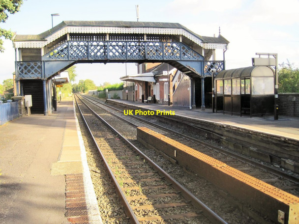Photo 6"x4" Albrighton railway station, Shropshire Albrighton\/SJ8104 c2011
