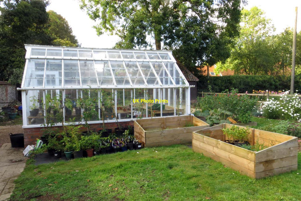 Photo 6"x4" Greenhouse at Nuffield Place Huntercombe End c2014 P1