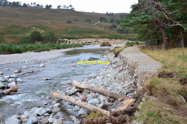 Photo 6"x4" Bank erosion, River Feshie Carnachuin c2014