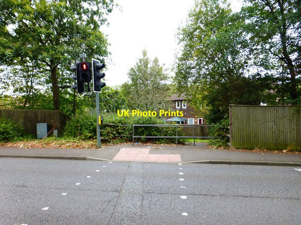 Photo 6"x4" Pedestrian crossing on Ordnance Road leading to twitten Aldershot c2014