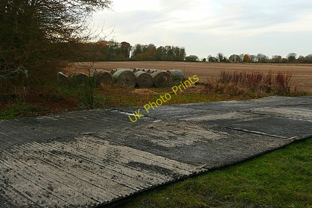 Photo 6"x4" Field at Cold Harbour Anvilles c2008