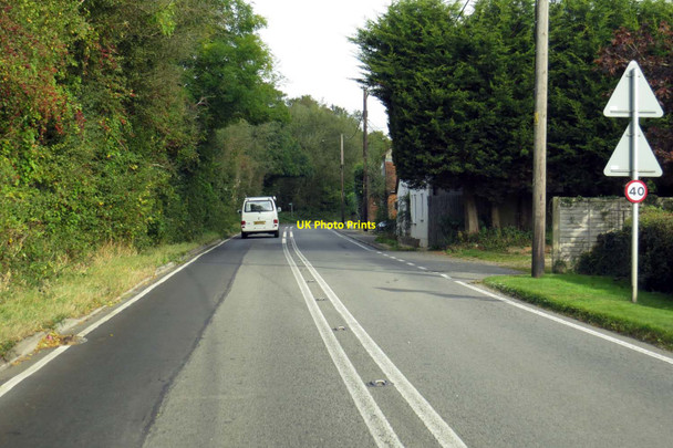 Photo 6"x4" The B4011 to Blackthorn Oakley\/SP6312 c2014