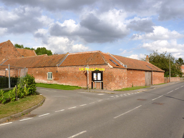 Photo 6"x4" Farm buildings on Low Street South Wheatley\/SK7685 c2014