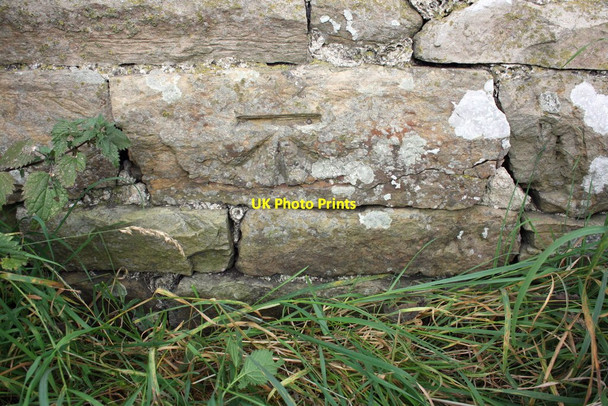 Photo 6"x4" Benchmark on barn beside A684 Cubeck c2014