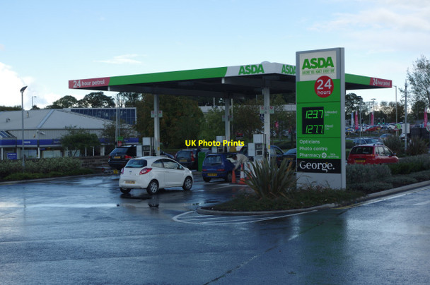 Photo 6"x4" Asda Carlisle - petrol station Kingstown c2014